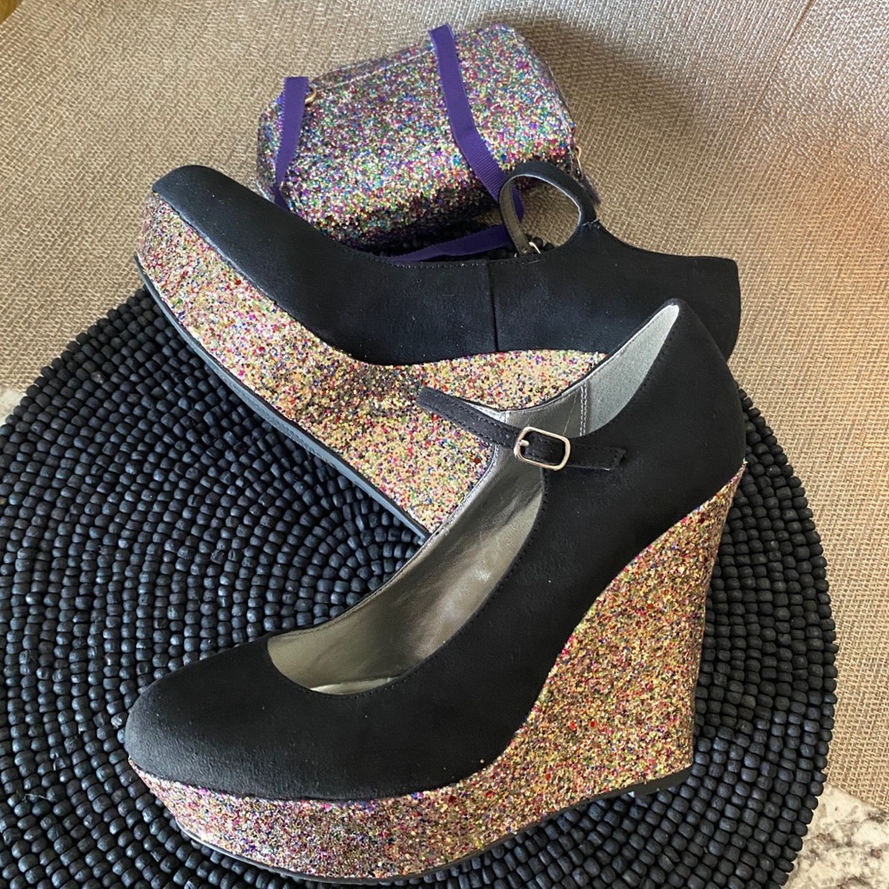 G by Guess Sparkly Black Wedges with free clutch